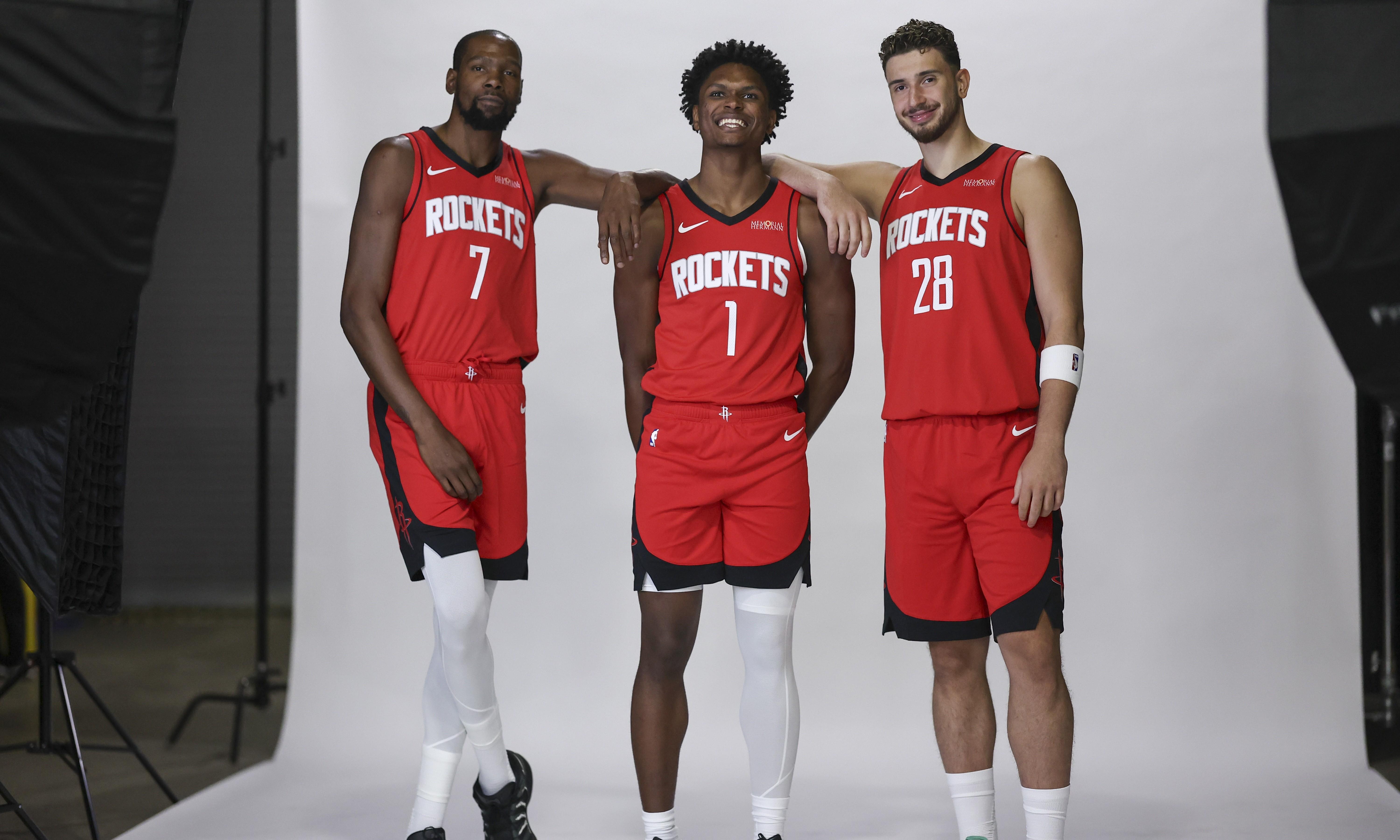 九游娱乐平台-赛地聚焦——NBA总决赛今夜热度飙升；迈阿密热火篮板制胜；更衣室稳定；更衣室氛围转暖的简单介绍